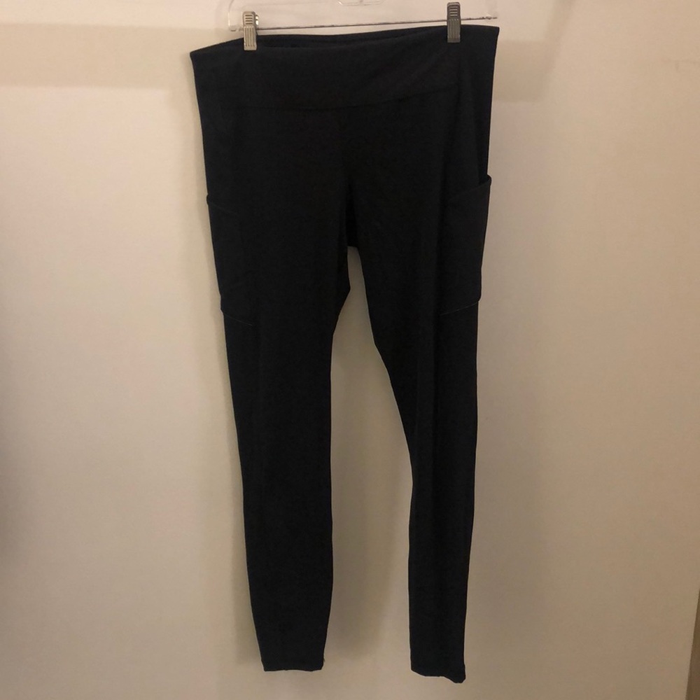 Lululemon black legging, sz 12, 71745